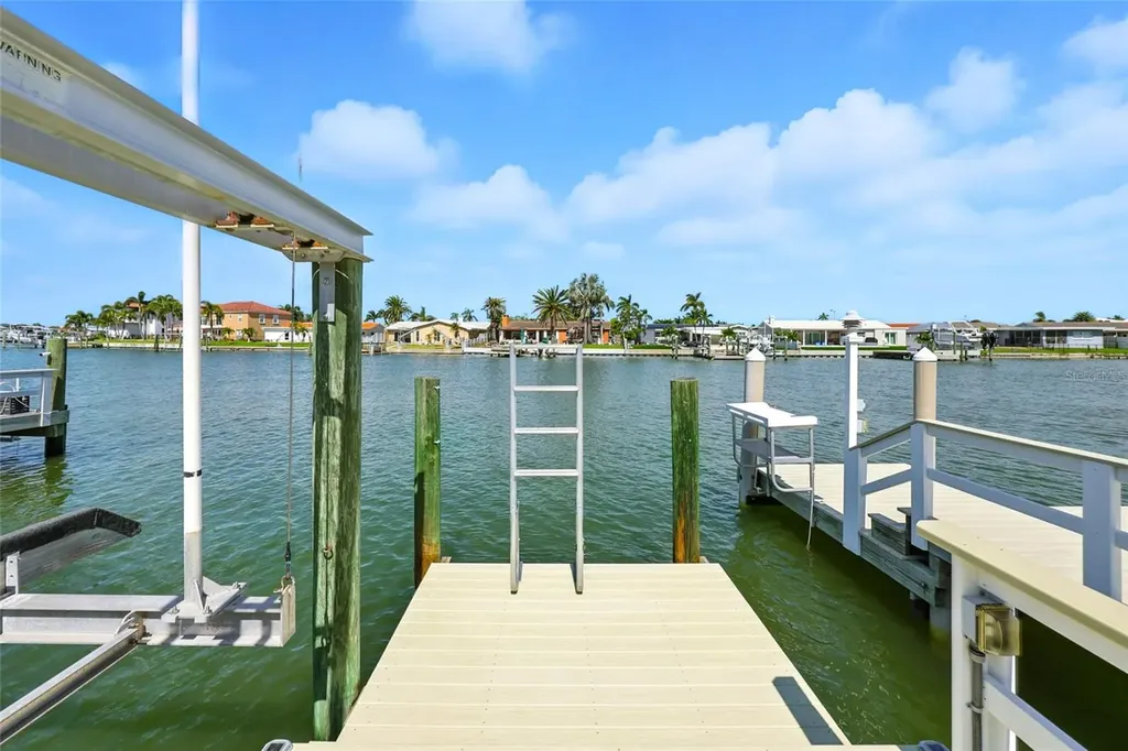 545 Boca Ciega Point Boulevard N St Petersburg FL 33708
