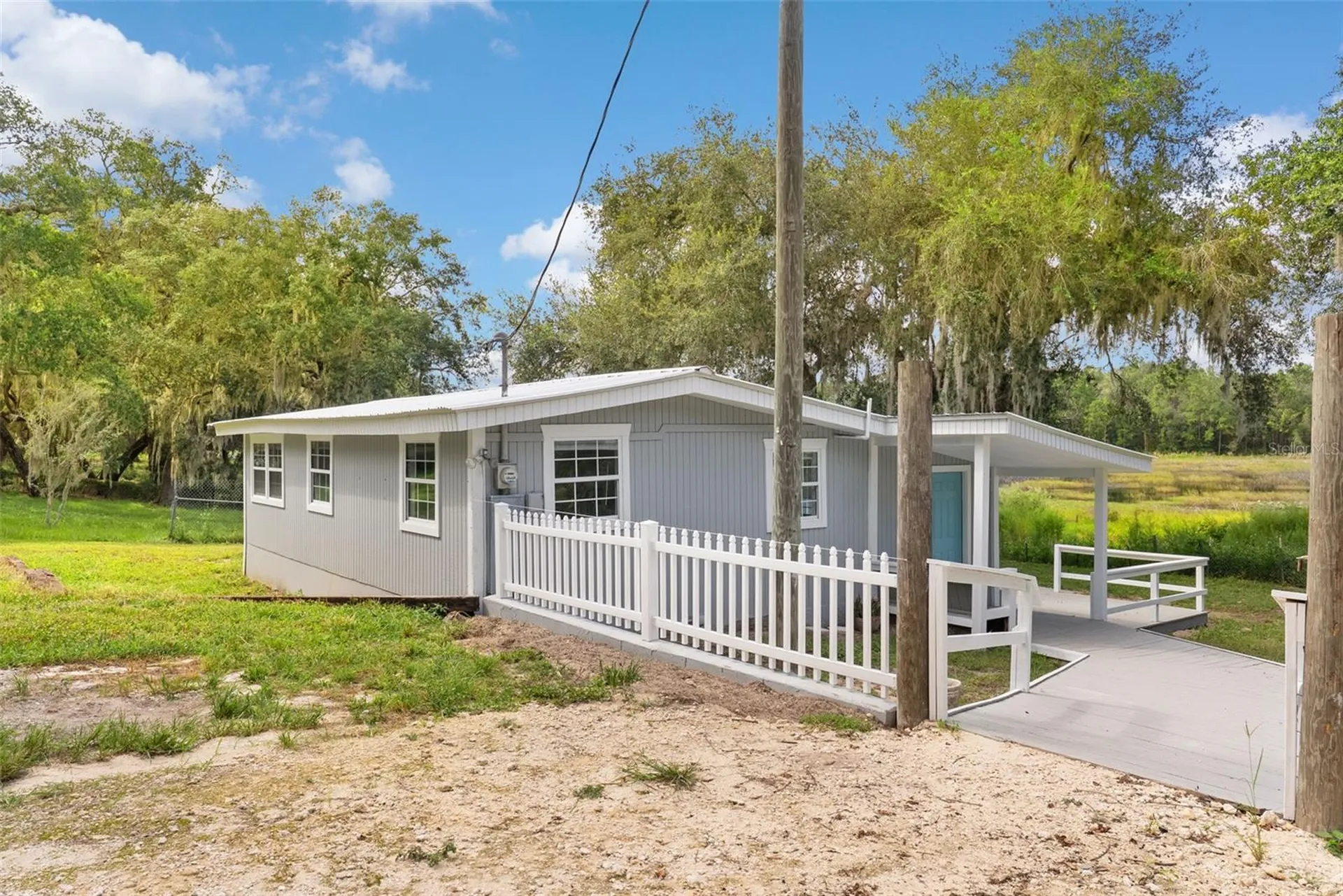 15375 SE 64th Place Ocklawaha FL 32179