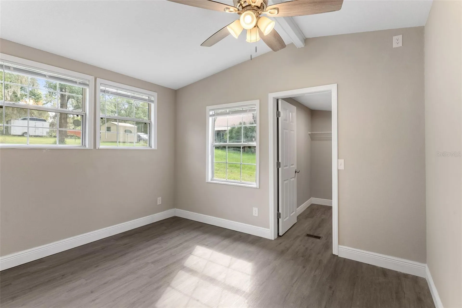 15375 SE 64th Place Ocklawaha FL 32179