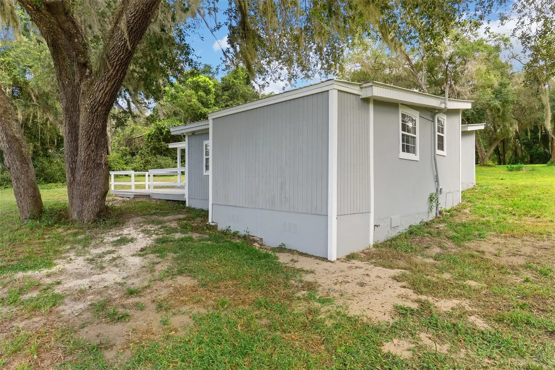 15375 SE 64th Place Ocklawaha FL 32179