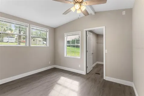 15375 SE 64th Place Ocklawaha FL 32179