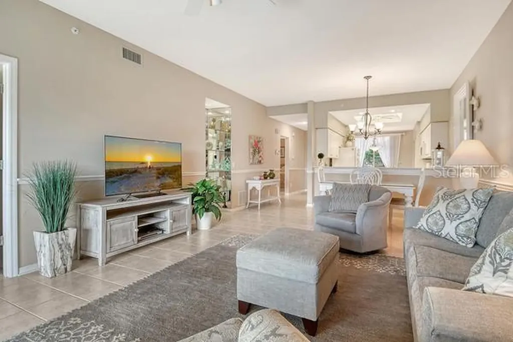 9641 Castle Point Drive Sarasota FL 34238