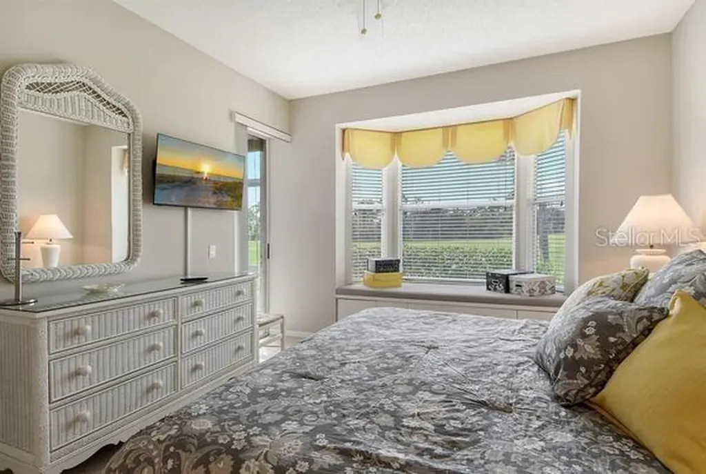 9641 Castle Point Drive Sarasota FL 34238
