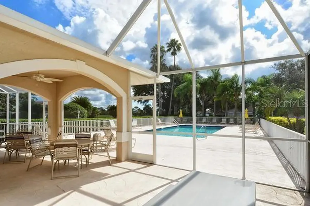 9641 Castle Point Drive Sarasota FL 34238