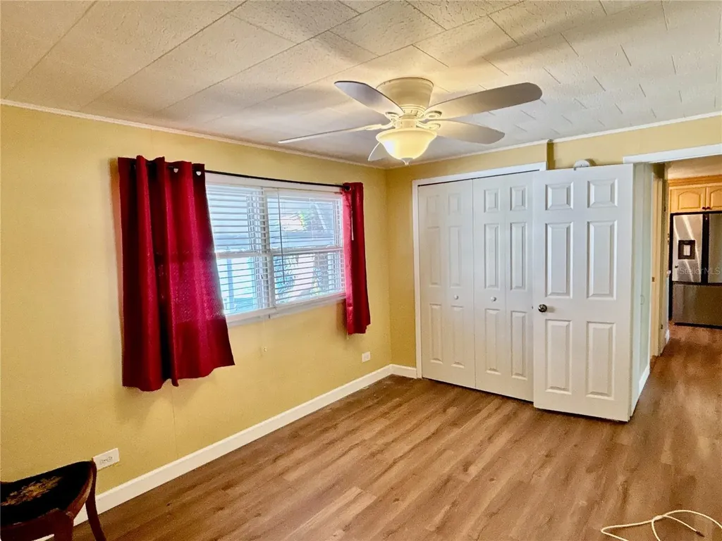 144 Americana Court NE St Petersburg FL 33702