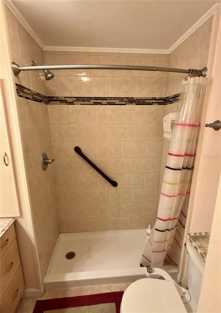 144 Americana Court NE St Petersburg FL 33702