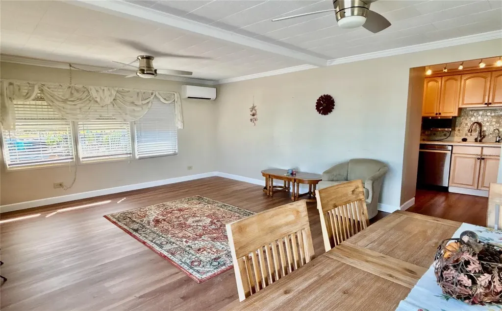 144 Americana Court NE St Petersburg FL 33702