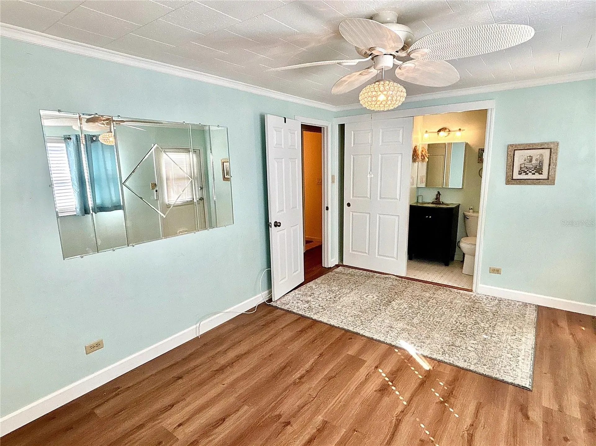 144 Americana Court NE St Petersburg FL 33702