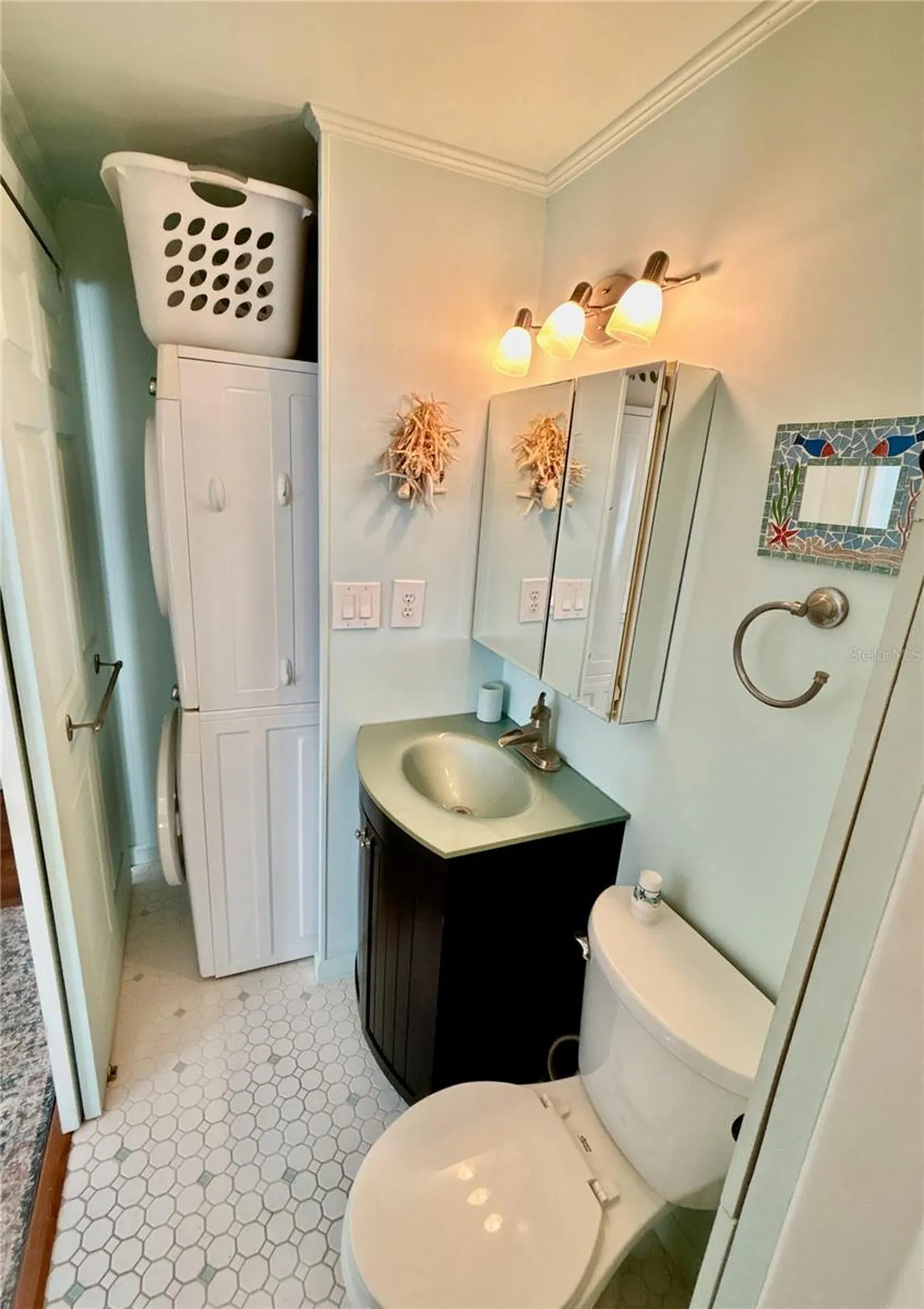 144 Americana Court NE St Petersburg FL 33702