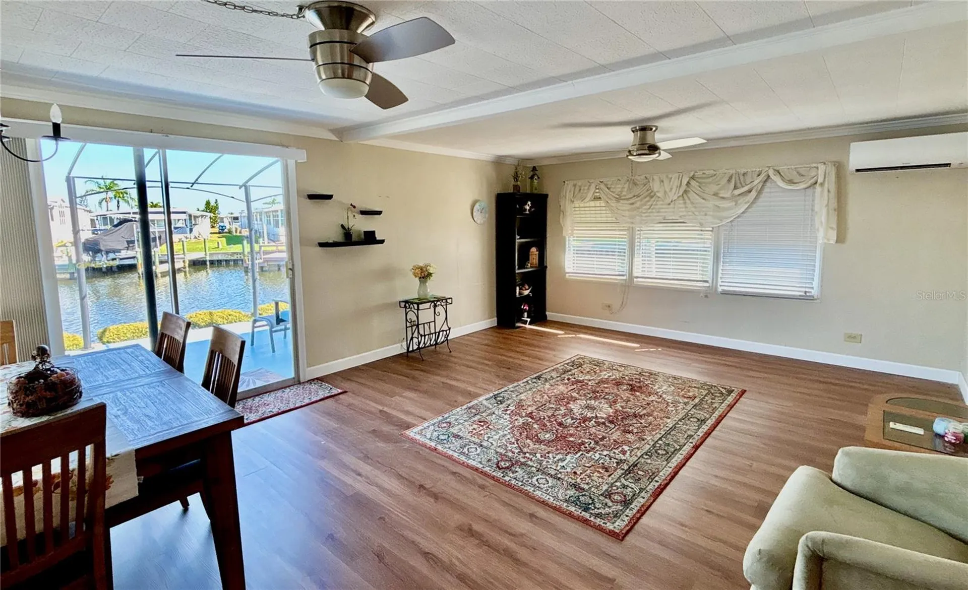 144 Americana Court NE St Petersburg FL 33702