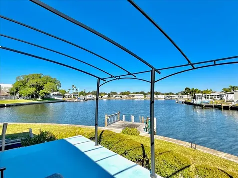144 Americana Court NE St Petersburg FL 33702