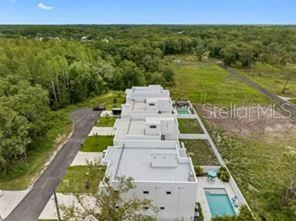 44 Avonwood Tampa FL 33625