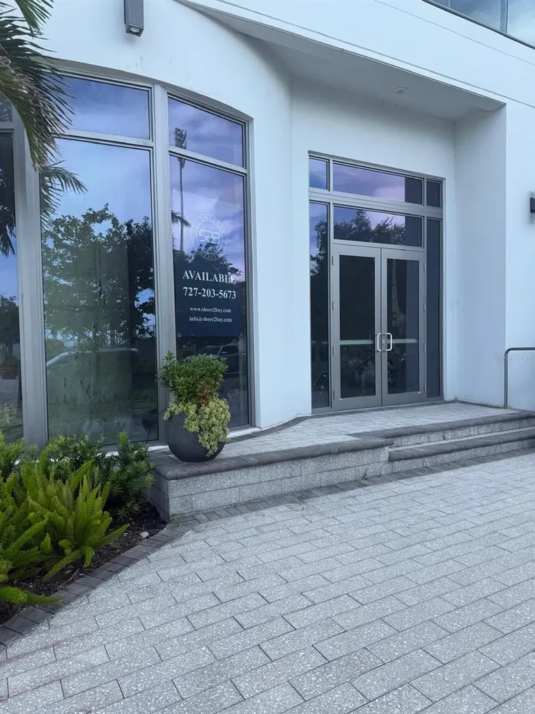325 1st Street S St Petersburg FL 33701