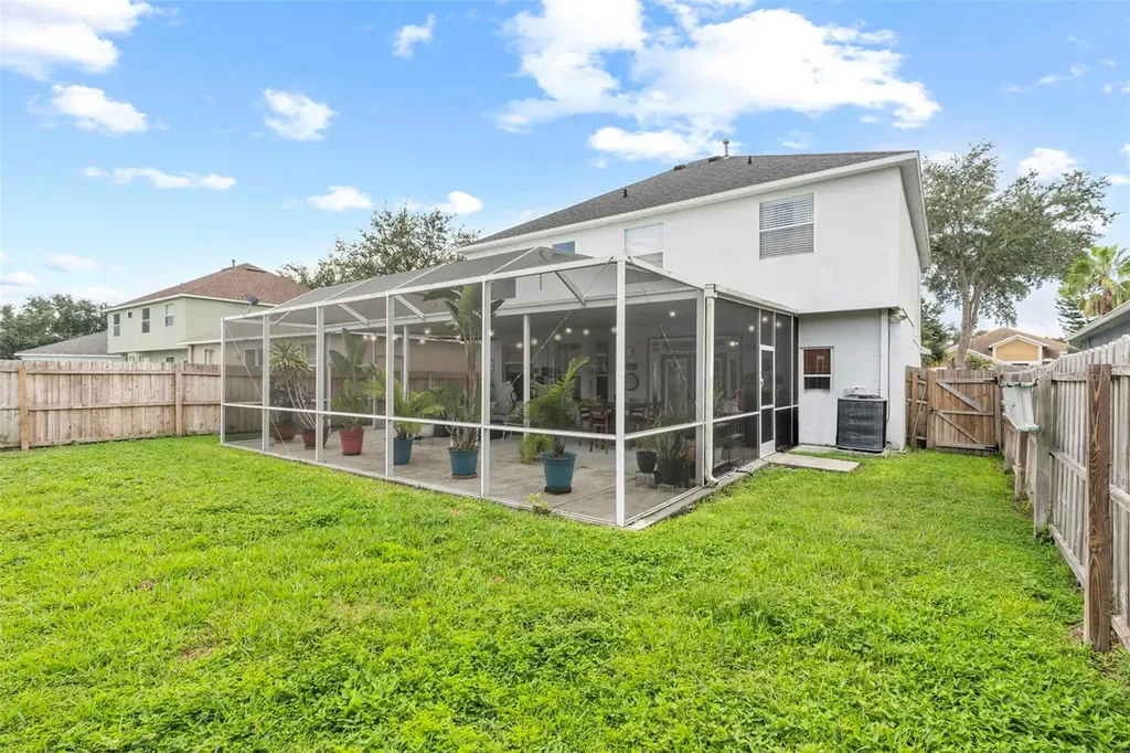 10237 Goldenbrook Way Tampa FL 33647