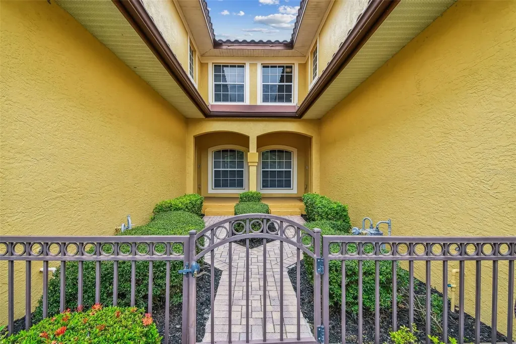 8161 Miramar Way Lakewood Ranch FL 34202
