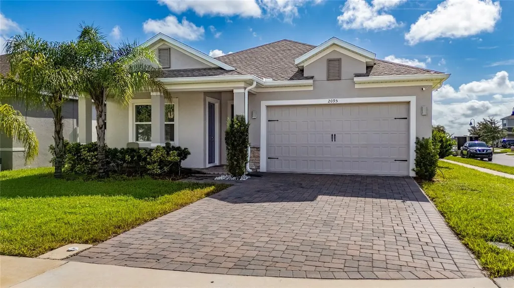 2095 Sola Vista Avenue St Cloud FL 34771