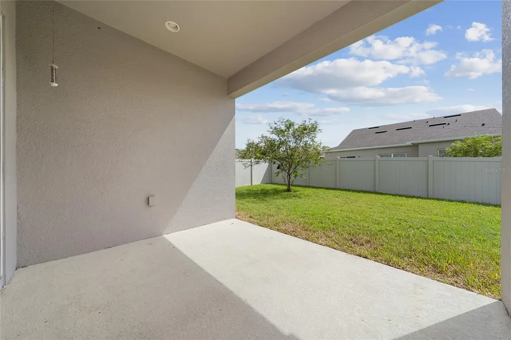 2095 Sola Vista Avenue St Cloud FL 34771