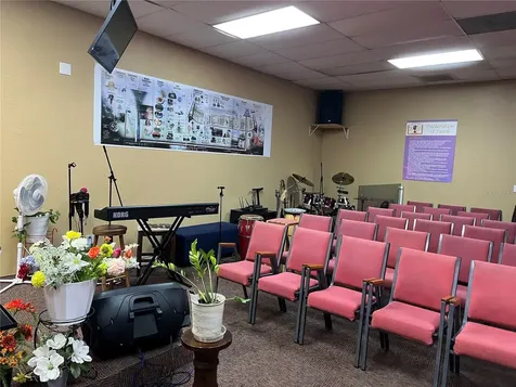 1706 E Semoran Boulevard Apopka FL 32703