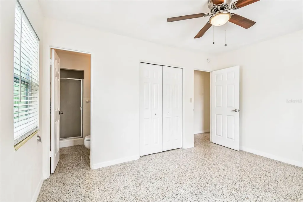 1101 81st Avenue N St Petersburg FL 33702