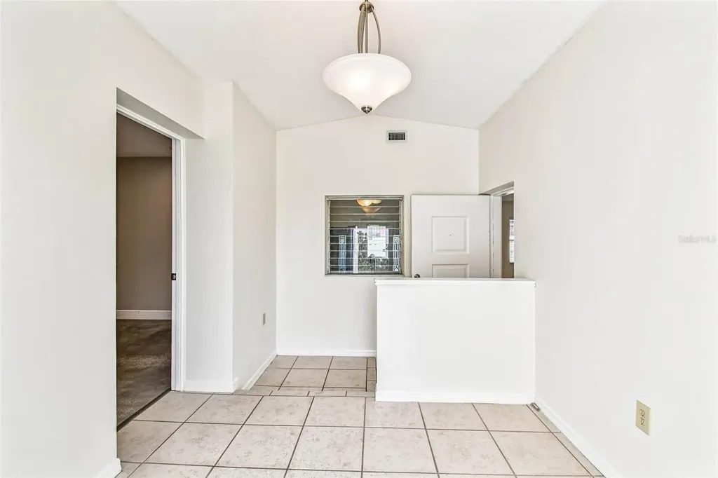 1101 81st Avenue N St Petersburg FL 33702