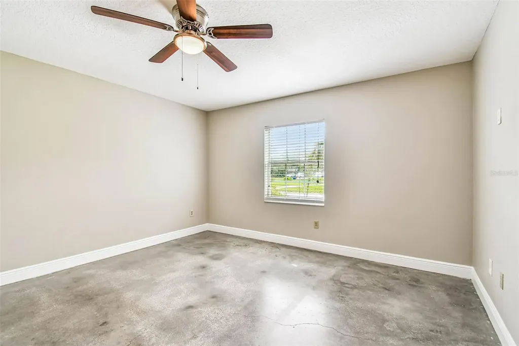 1101 81st Avenue N St Petersburg FL 33702