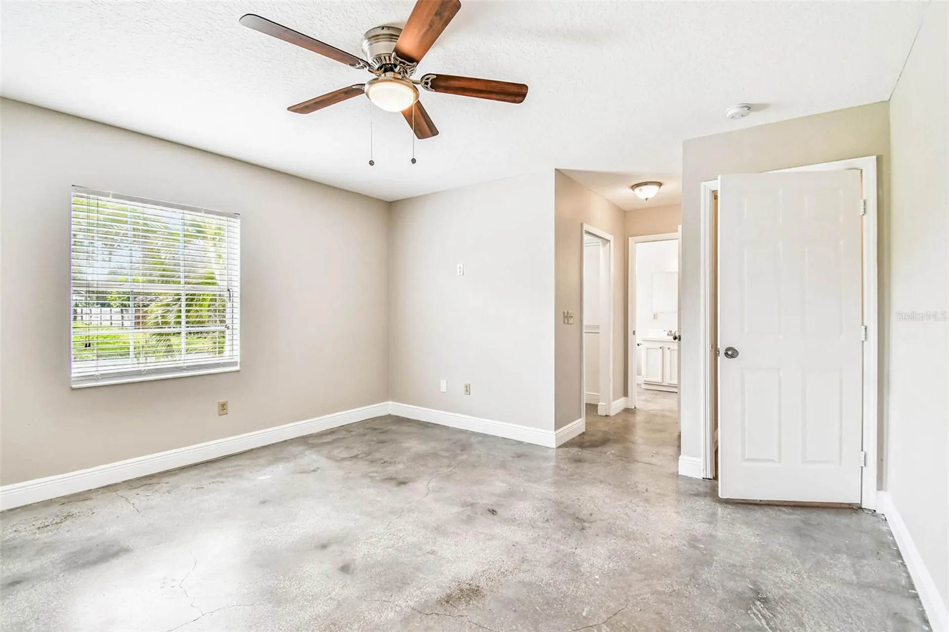 1101 81st Avenue N St Petersburg FL 33702