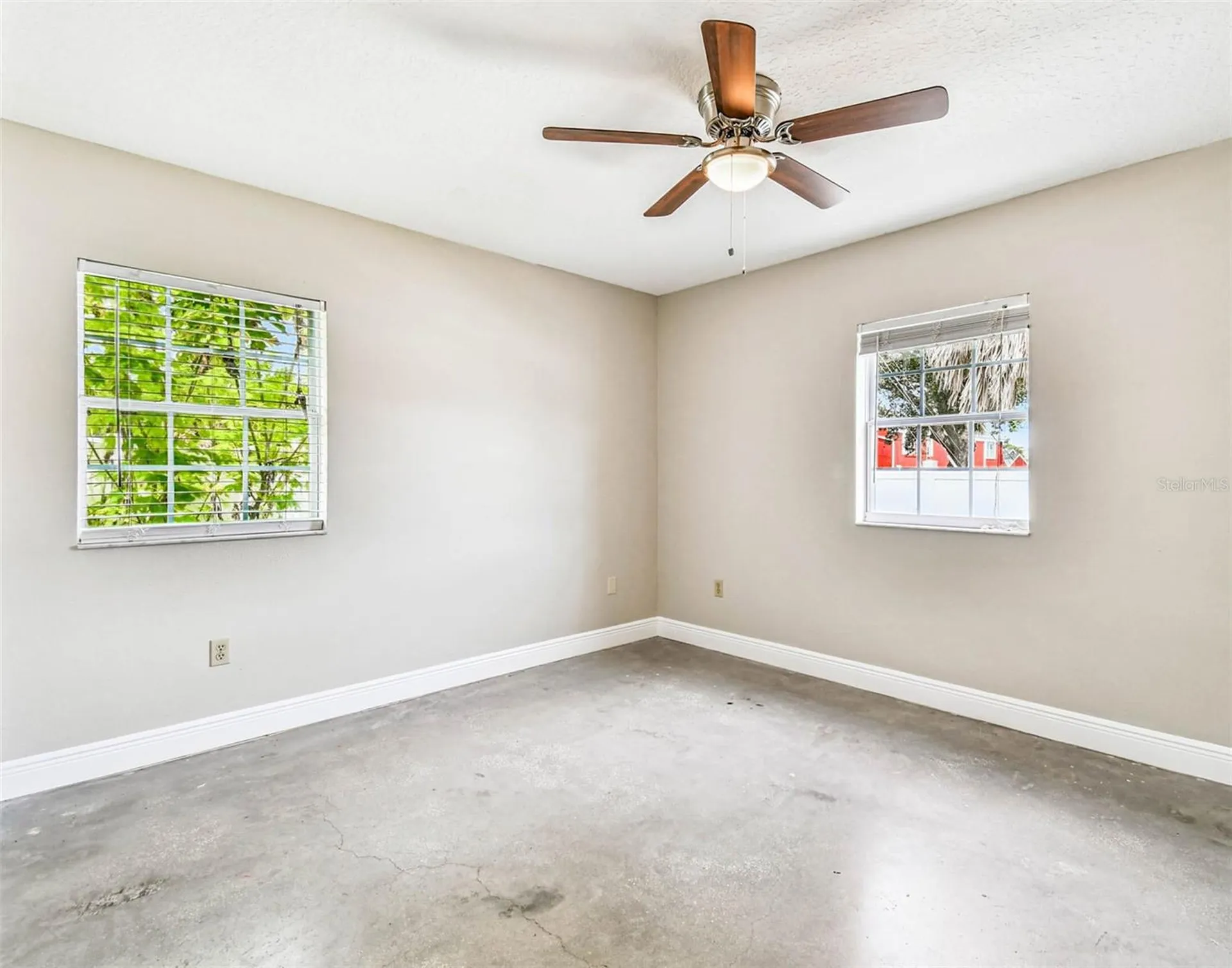 1101 81st Avenue N St Petersburg FL 33702
