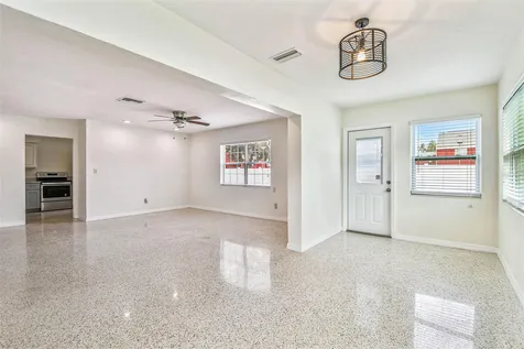 1101 81st Avenue N St Petersburg FL 33702
