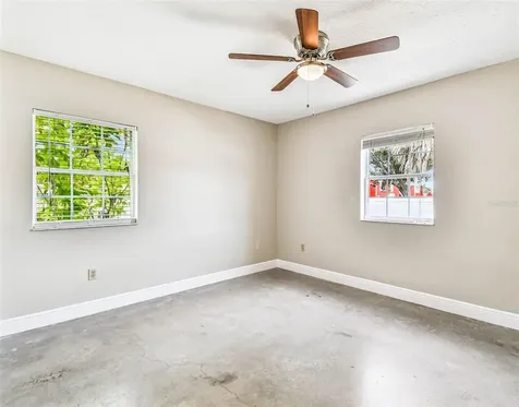 1101 81st Avenue N St Petersburg FL 33702