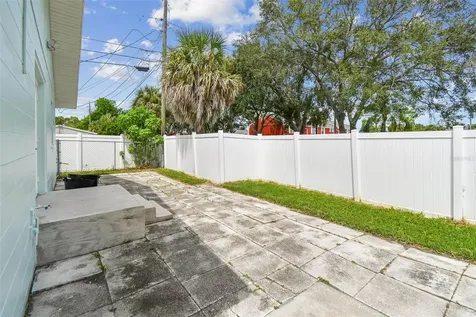 1101 81st Avenue N St Petersburg FL 33702