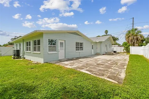 1101 81st Avenue N St Petersburg FL 33702