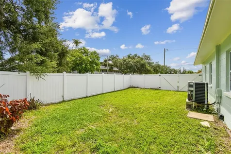 1101 81st Avenue N St Petersburg FL 33702