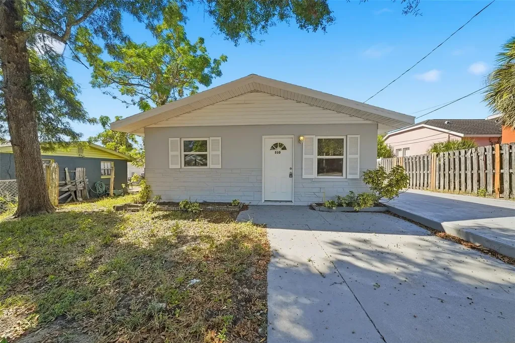 510 S Disston Avenue Tarpon Springs FL 34689