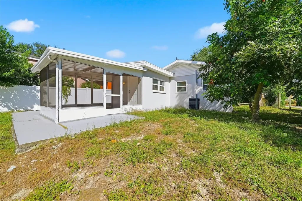 510 S Disston Avenue Tarpon Springs FL 34689