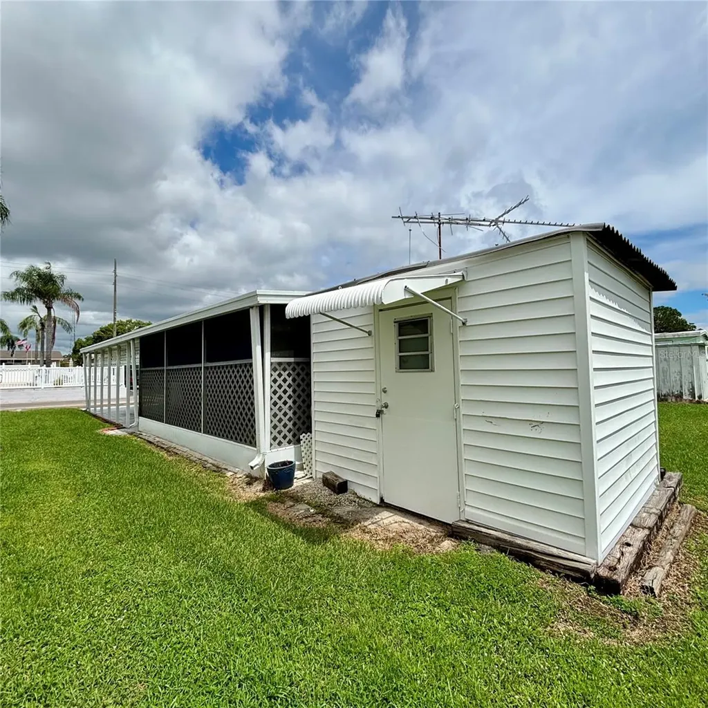 11300 124th Avenue Largo FL 33778