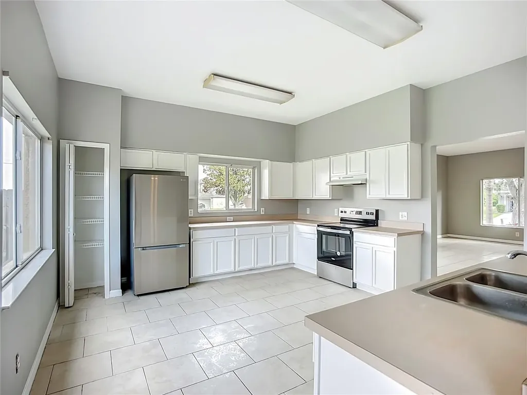 11125 Sailbrooke Drive Riverview FL 33579