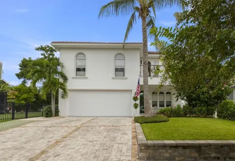 3903 W Tacon Street Tampa FL 33629
