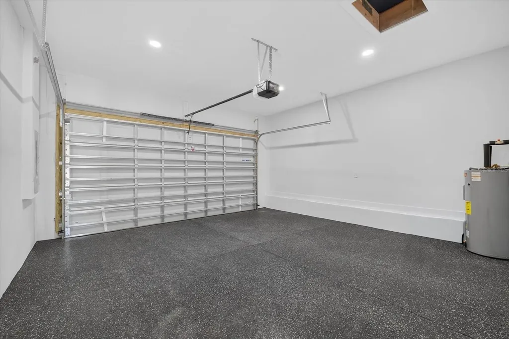 2719 W Saint John Street Tampa FL 33607