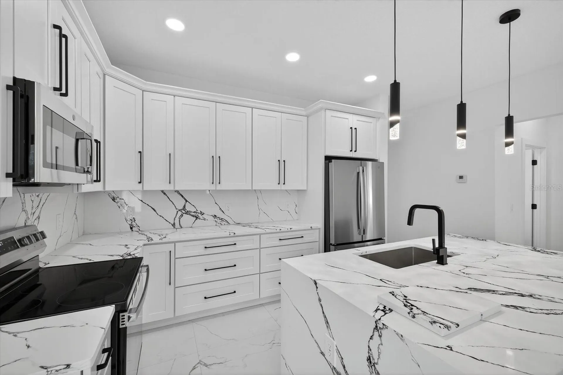 2719 W Saint John Street Tampa FL 33607
