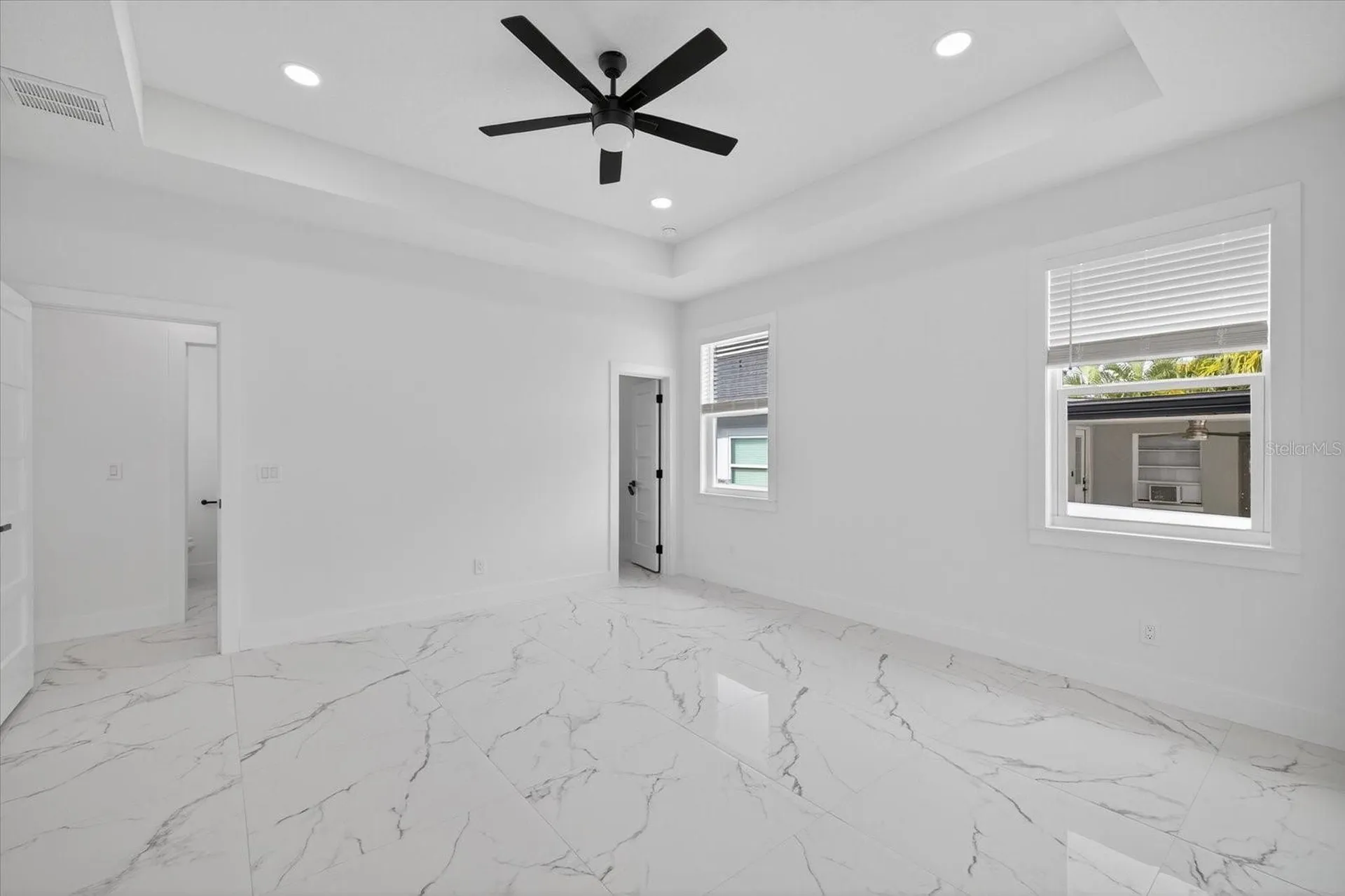 2719 W Saint John Street Tampa FL 33607