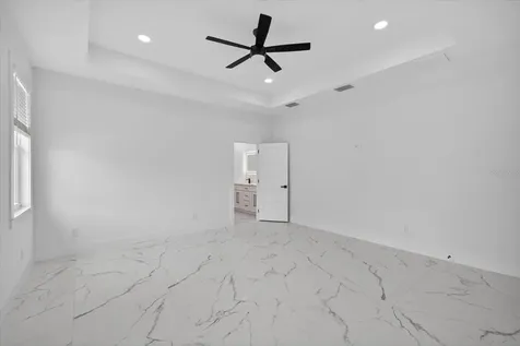 2719 W Saint John Street Tampa FL 33607