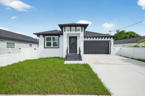 2719 W Saint John Street Tampa FL 33607