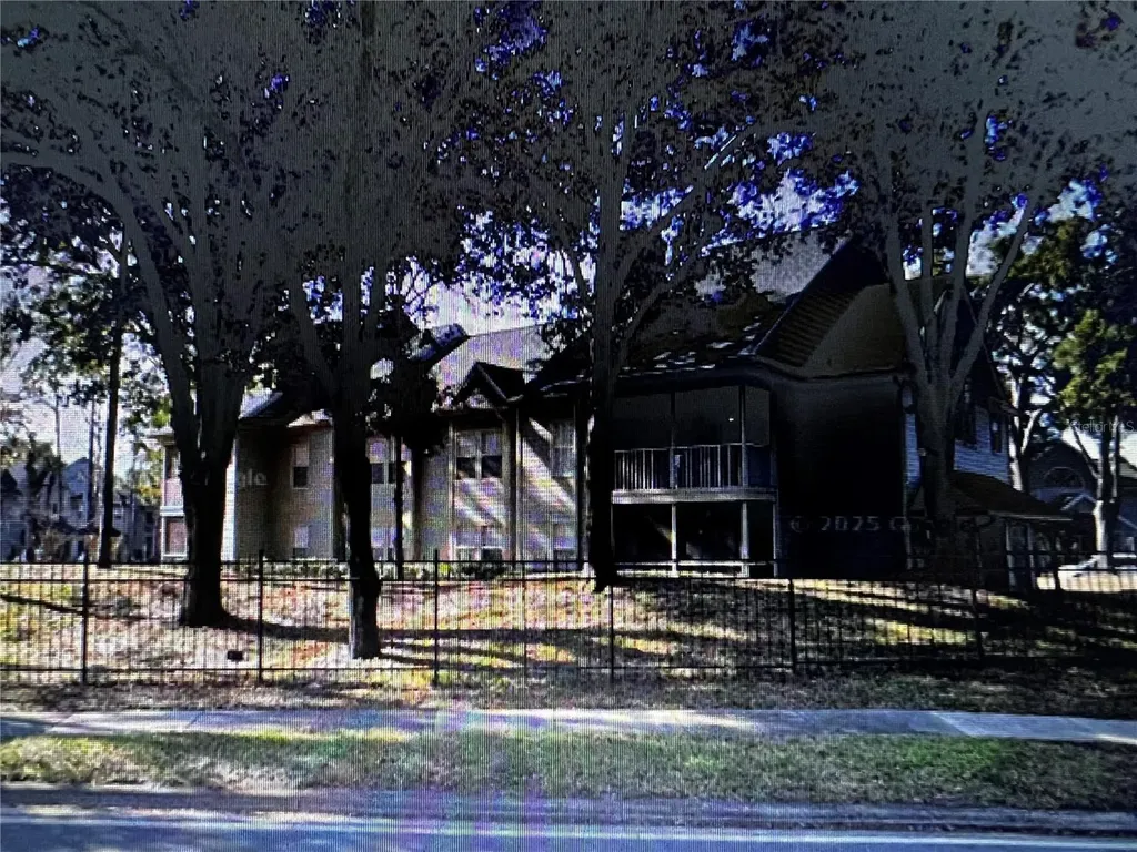 6052 Westgate Drive Orlando FL 32835