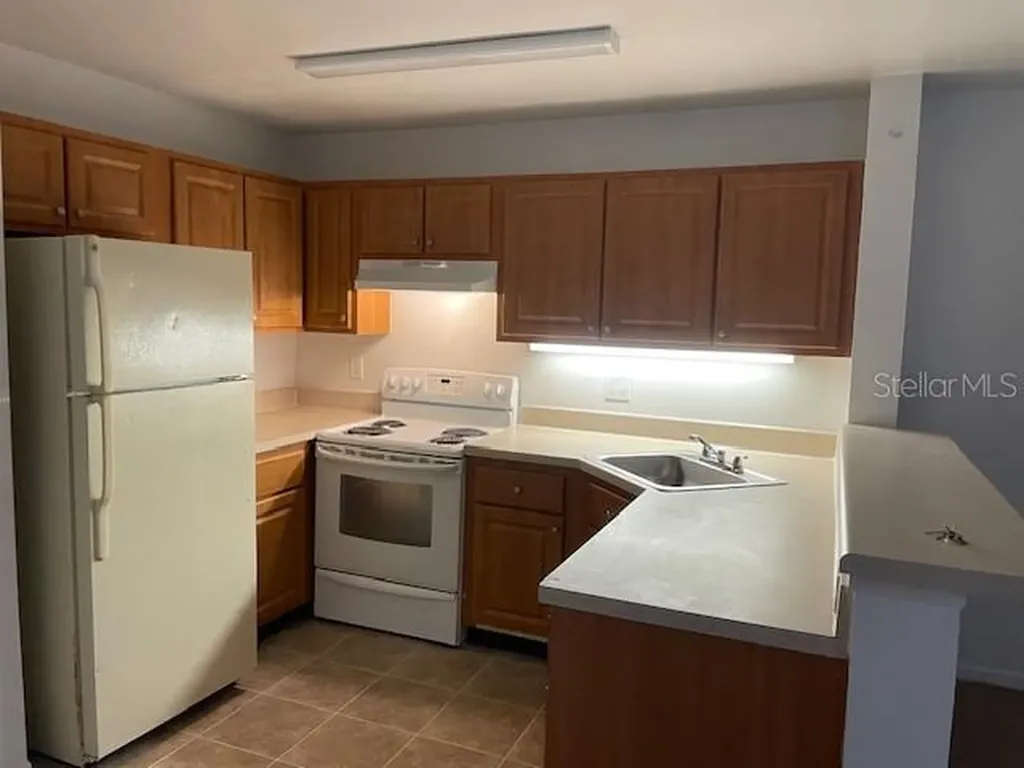6052 Westgate Drive Orlando FL 32835