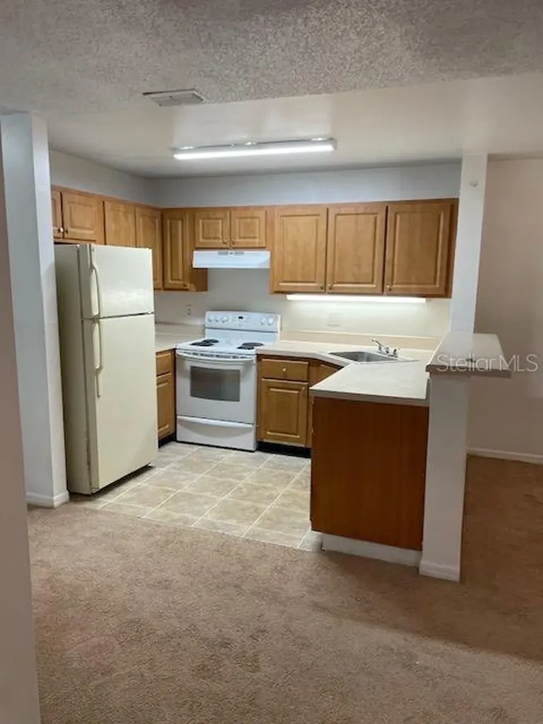 6052 Westgate Drive Orlando FL 32835