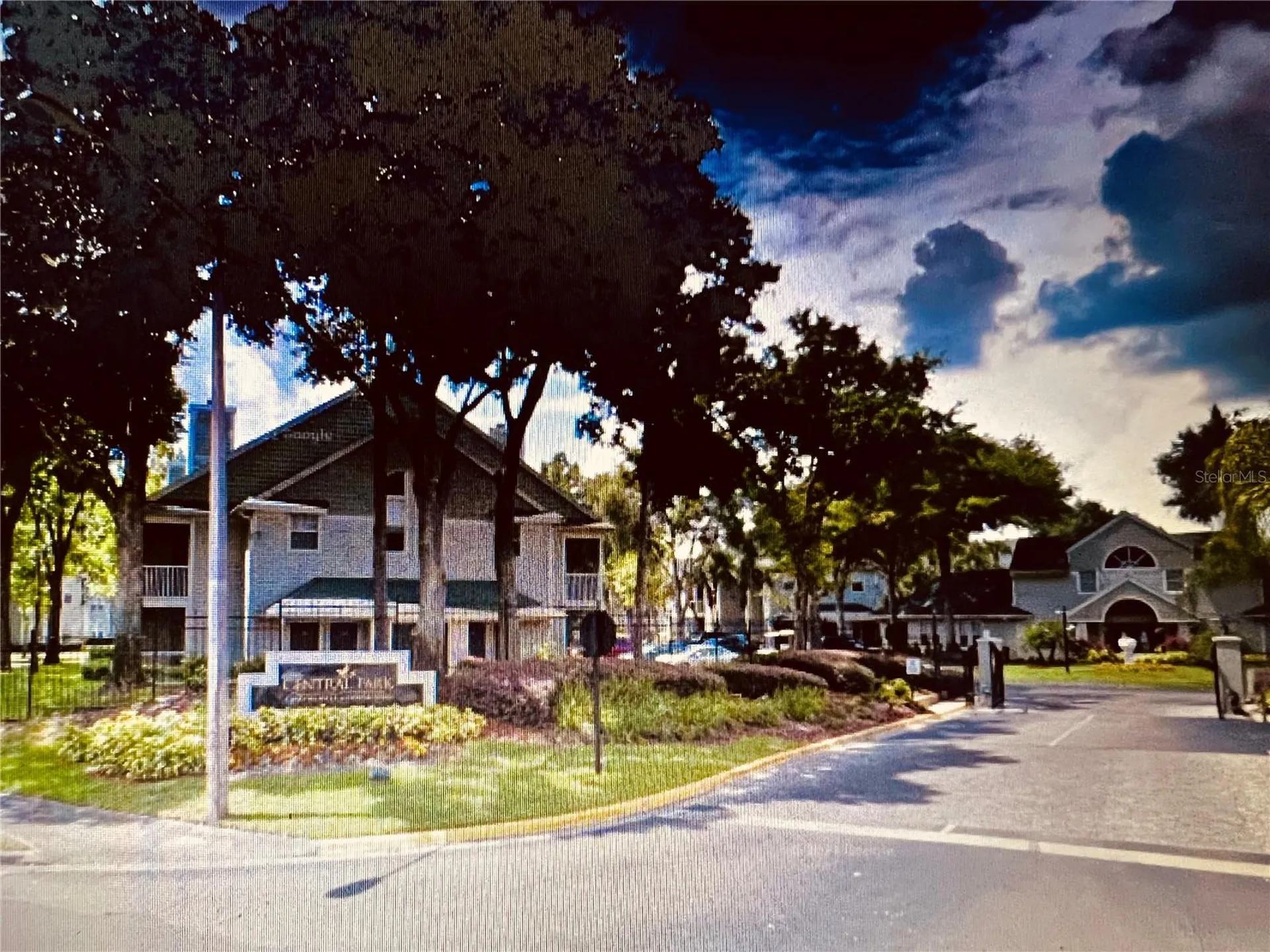 6052 Westgate Drive Orlando FL 32835