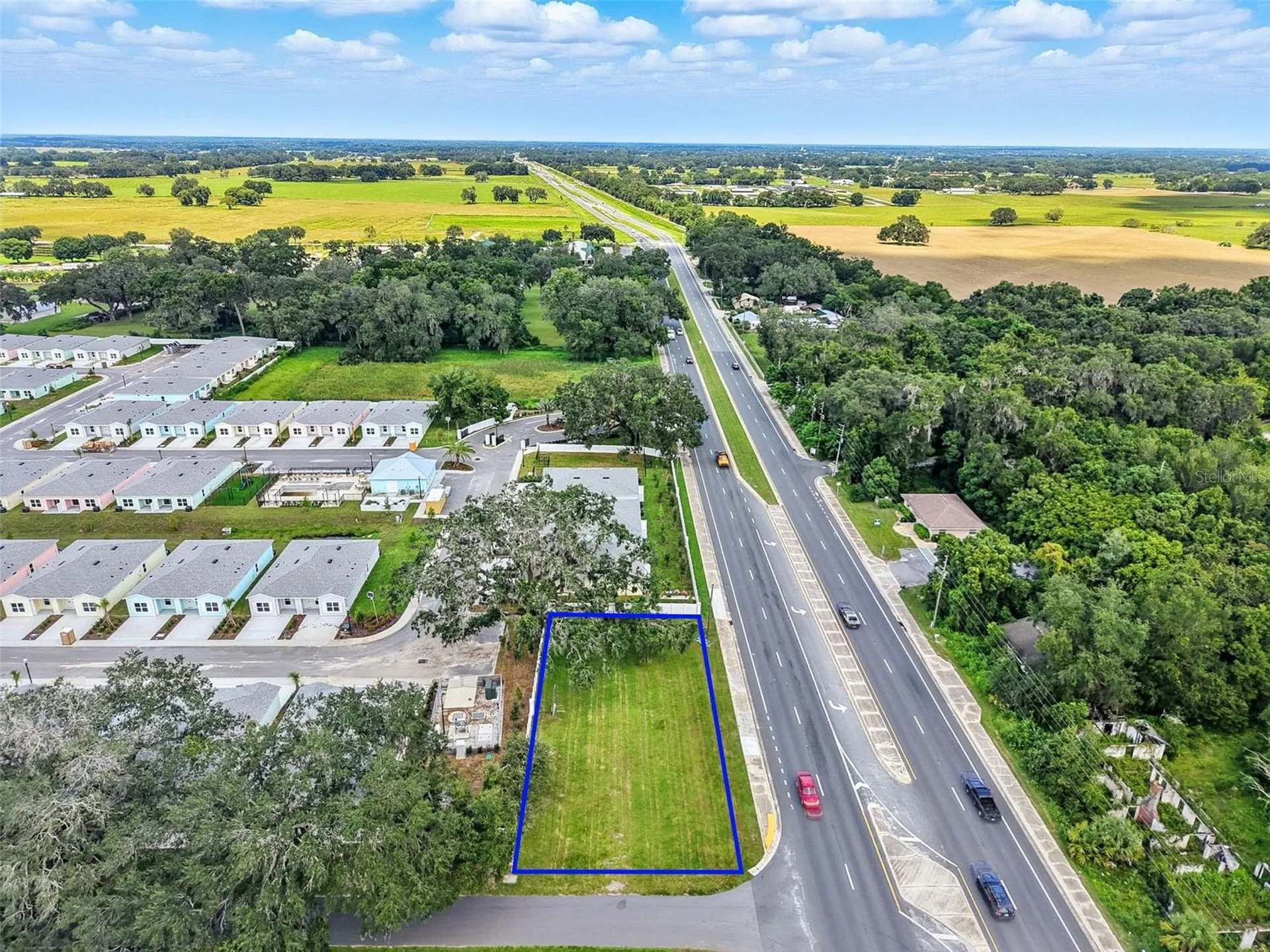 12182 N Us Highway 301 Oxford FL 34484