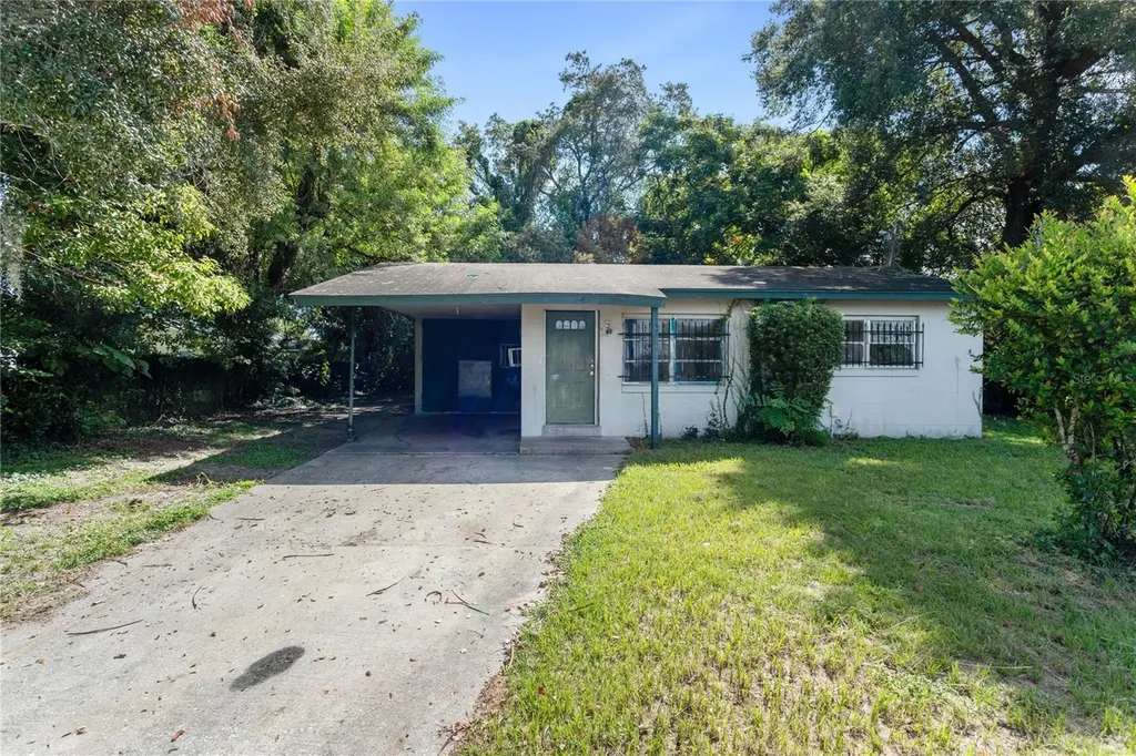 105 Plymouth Avenue Altamonte Springs FL 32701