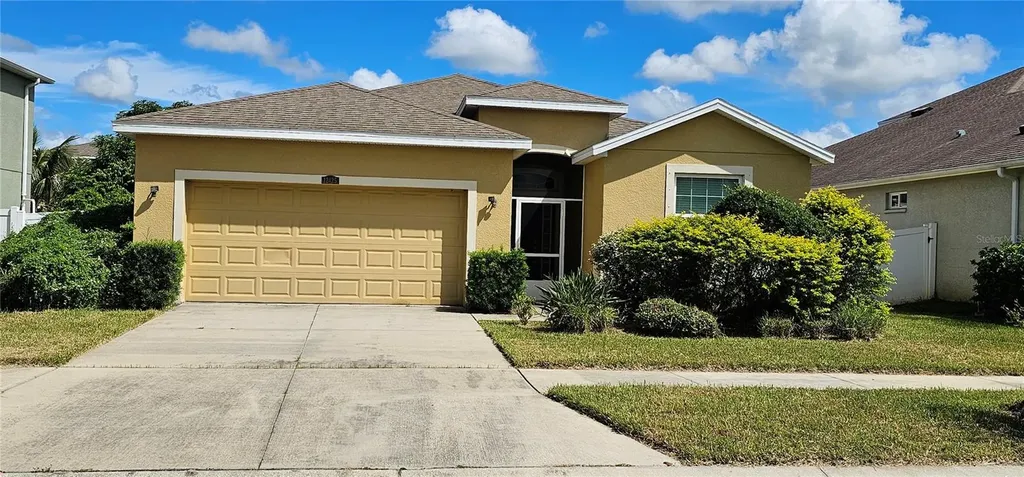 12425 Fairlawn Drive Riverview FL 33579