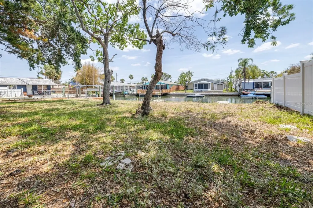 13926 Helen Avenue Hudson FL 34667